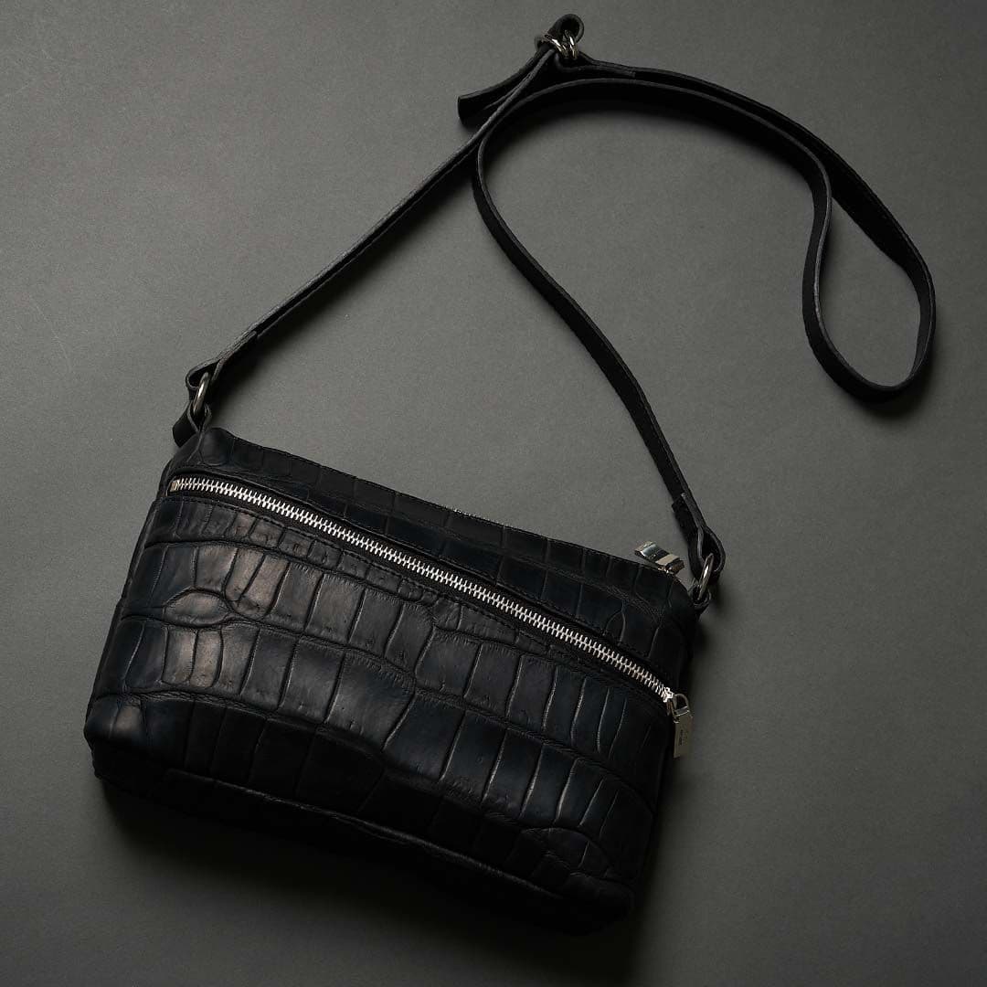 CROCODILE MINI SHOULDER BAG　シルバーチェーン付き