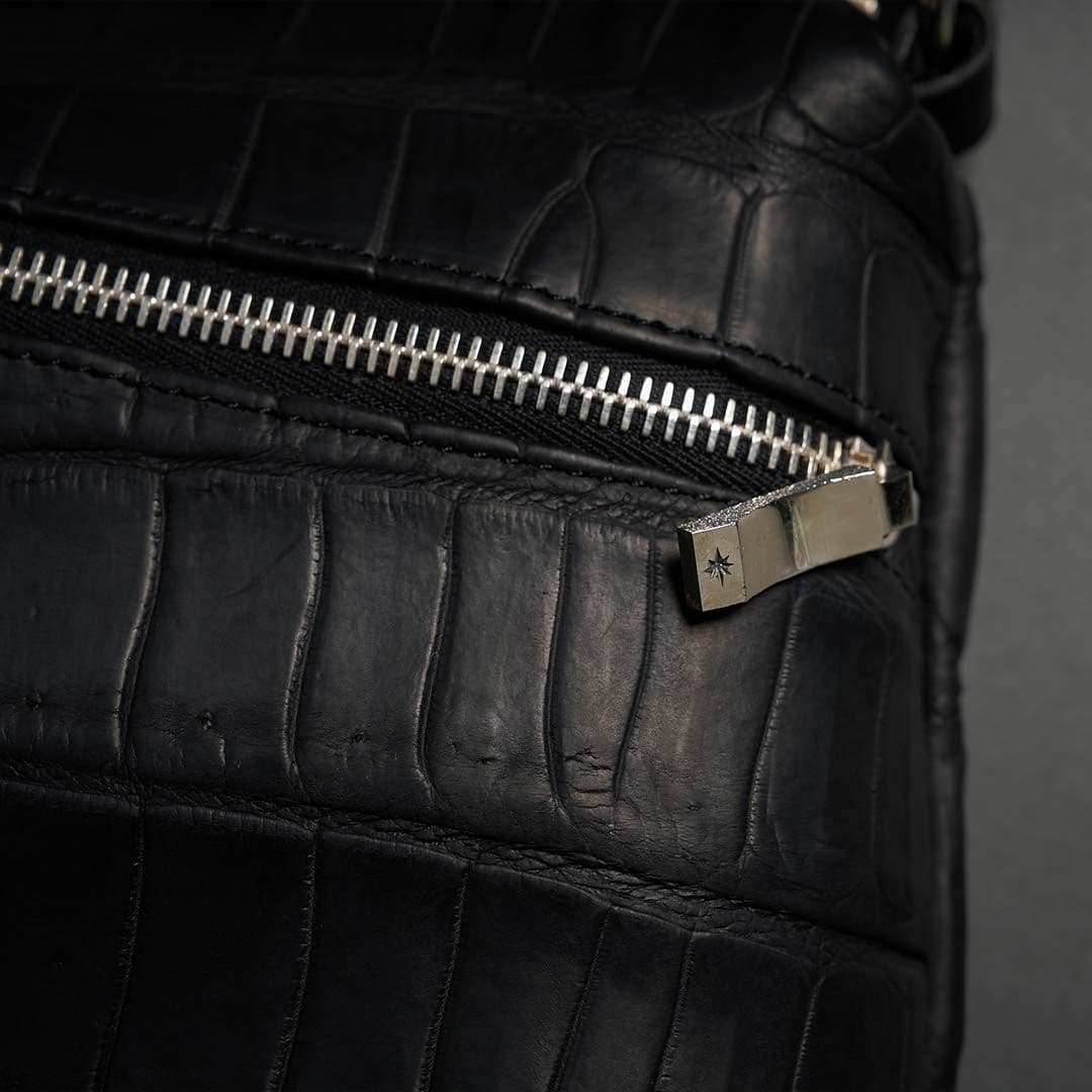 CROCODILE MINI SHOULDER BAG　シルバーチェーン付き